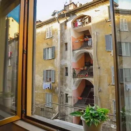 Apartment Sweet *